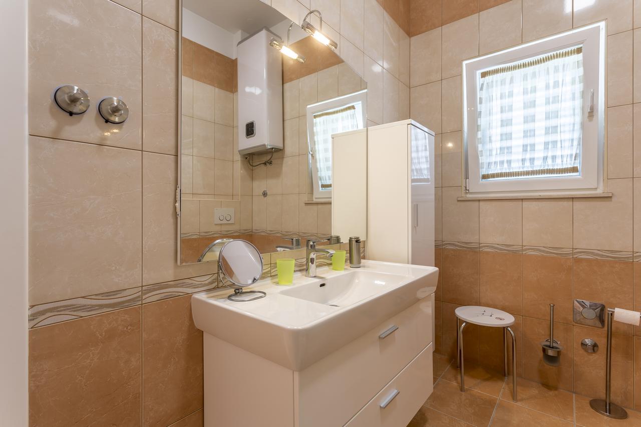 Apartmani Lukic Split Exterior photo